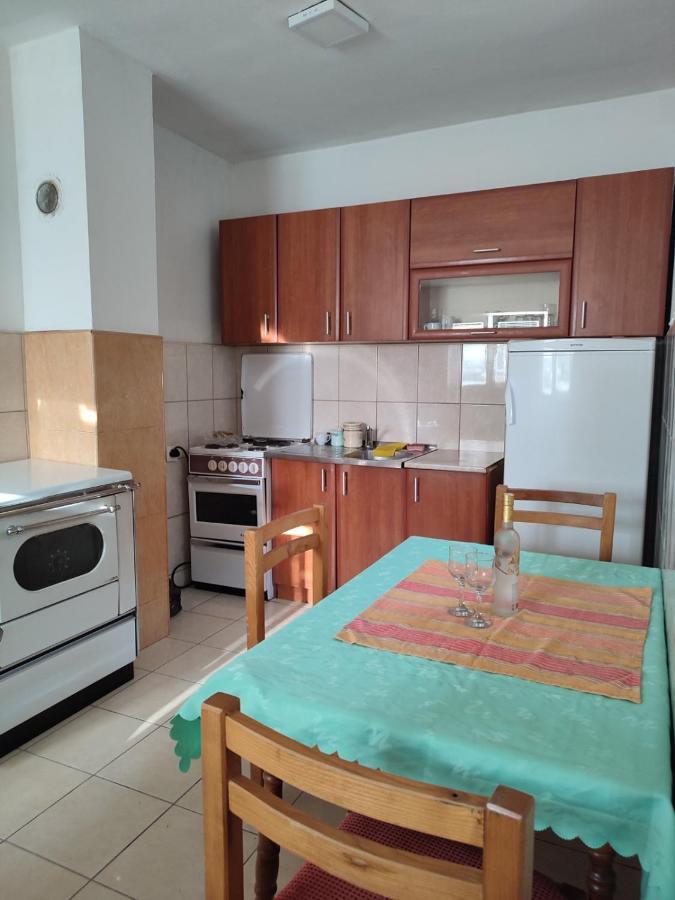 Apartment Pantovic Pluzine Luaran gambar