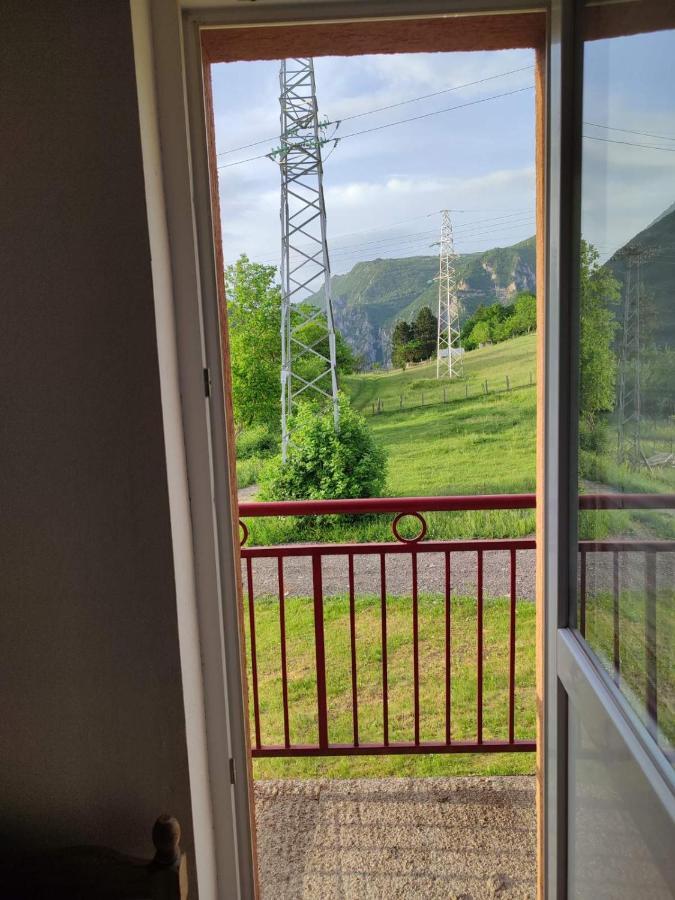 Apartment Pantovic Pluzine Luaran gambar